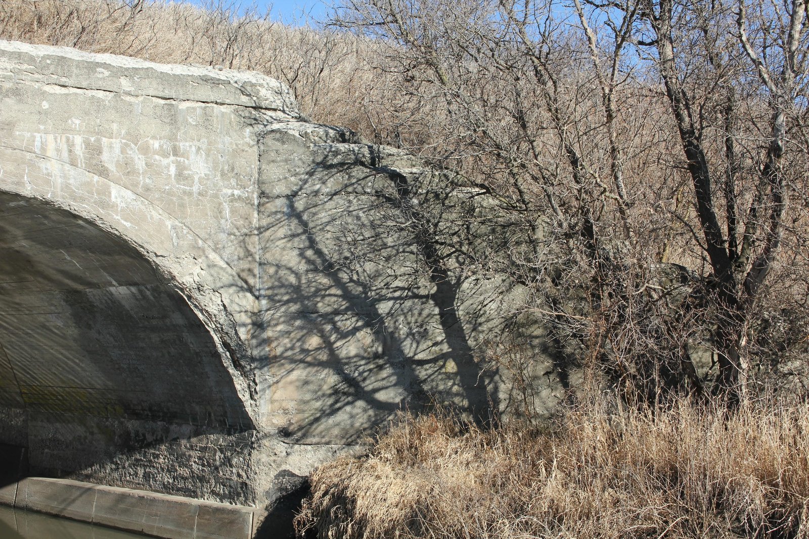 Southeast wing wall